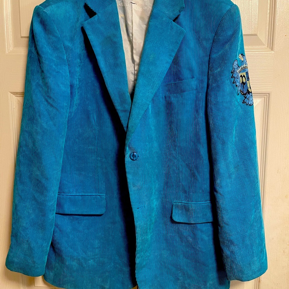 Cross designed Jacket - Picture 7 of 7